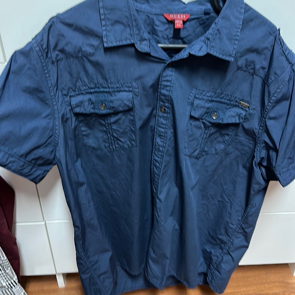 Cargo button up